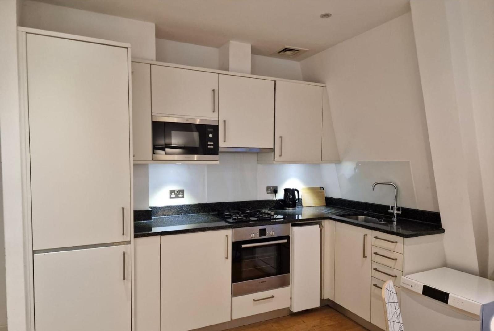 One Bedroom Apartment In Holborn London Exterior photo